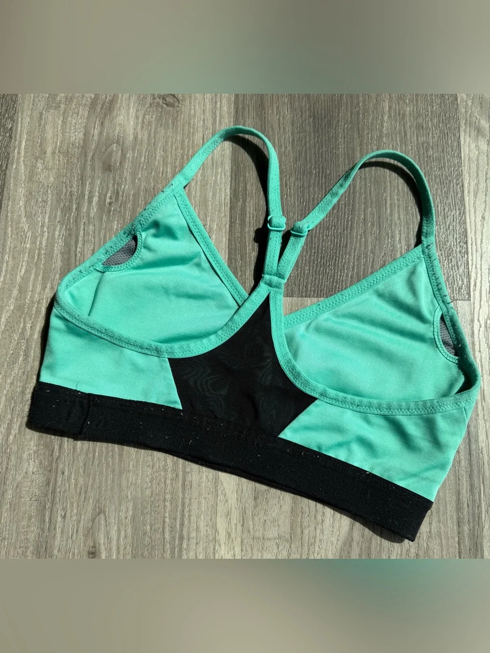 GUC Nike Mint Green Strappy Sports Bralette with Black Band, Size S